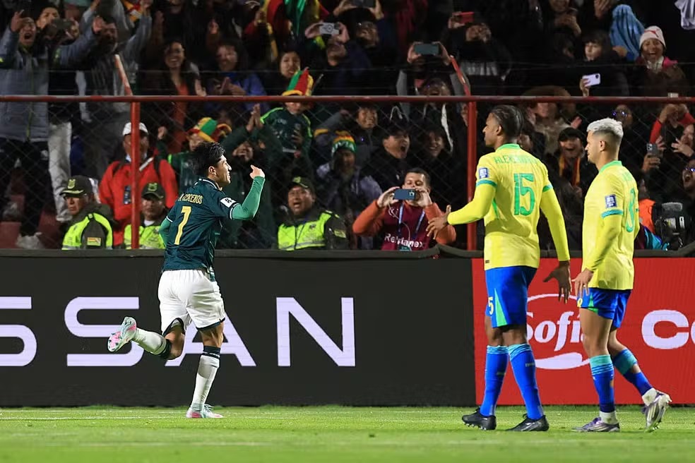 Derrota parra a Bolívia gera a pior campanha da hitória da seleção Brasileira