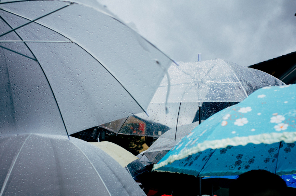Chuva e tempo nublado marcam a reta final de outubro na Baixada Santista