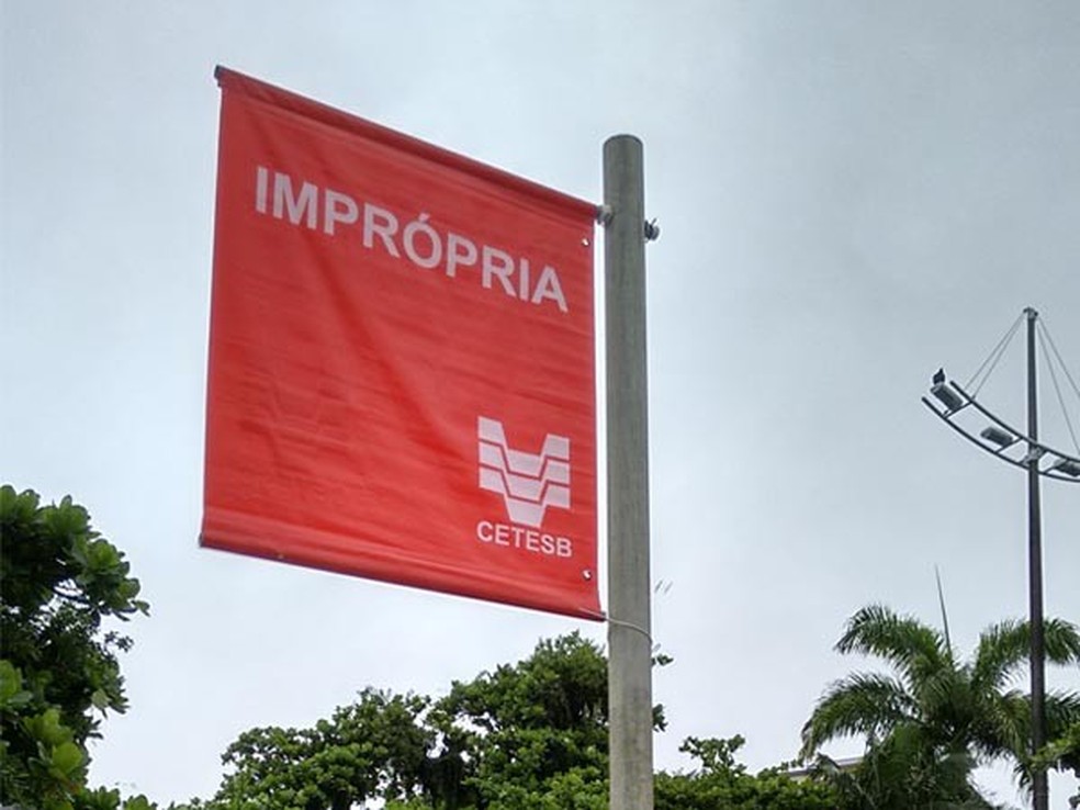 ALERTA: Todas as praias de Santos estão impróprias para banho; veja a lista da região