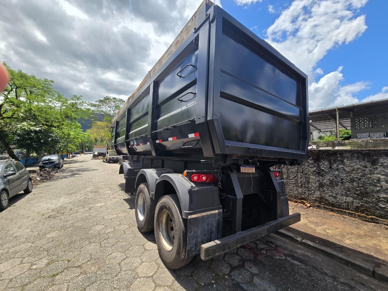 Quadrilha rouba 40 toneladas de fertilizantes em Santos; dois suspeitos estão foragidos