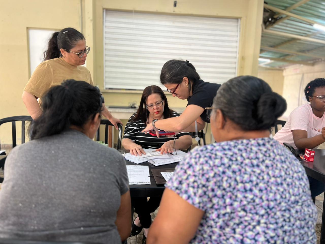 Prefeitura de Cubatão realiza nova etapa da regularização fundiária na Vila Natal