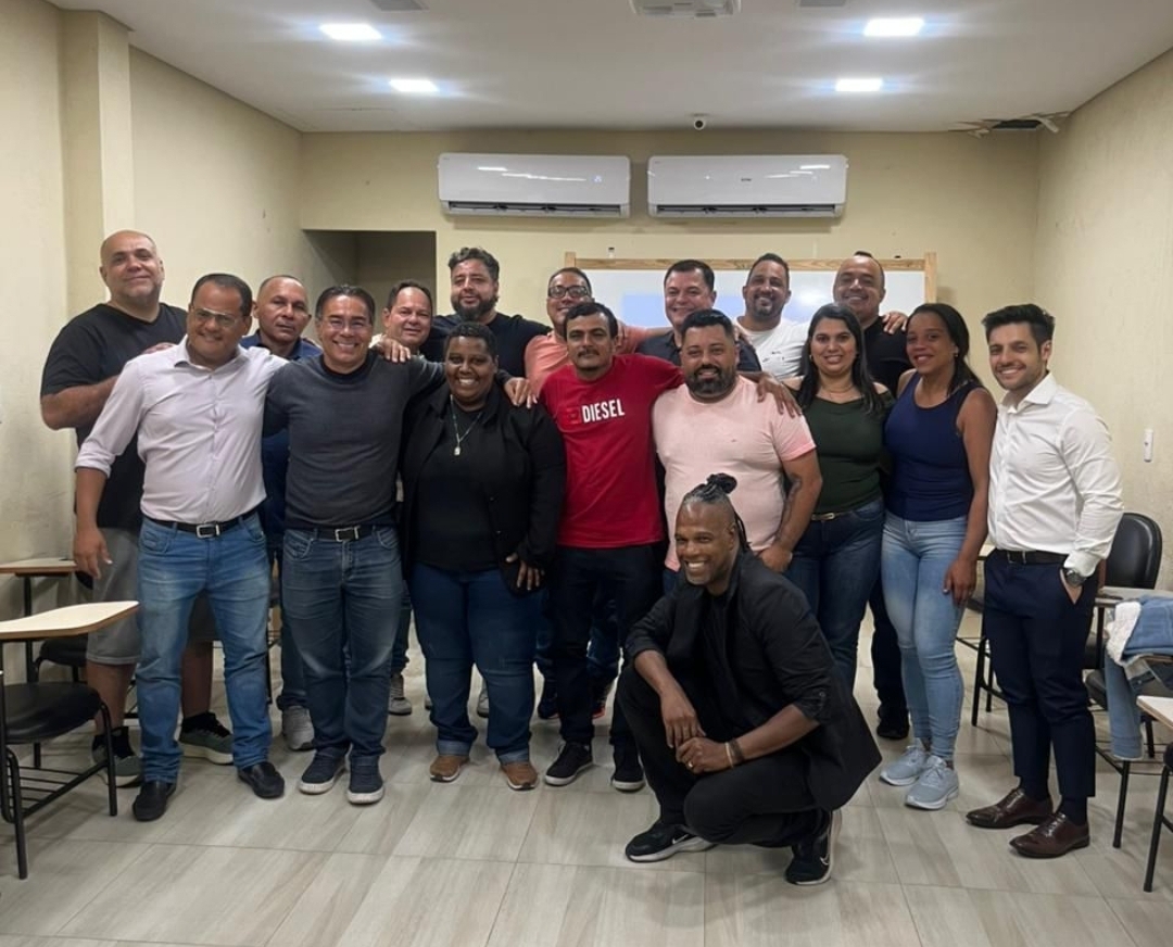 Encontro político reúne ex-opositores e lideranças locais para discutir os rumos de Cubatão