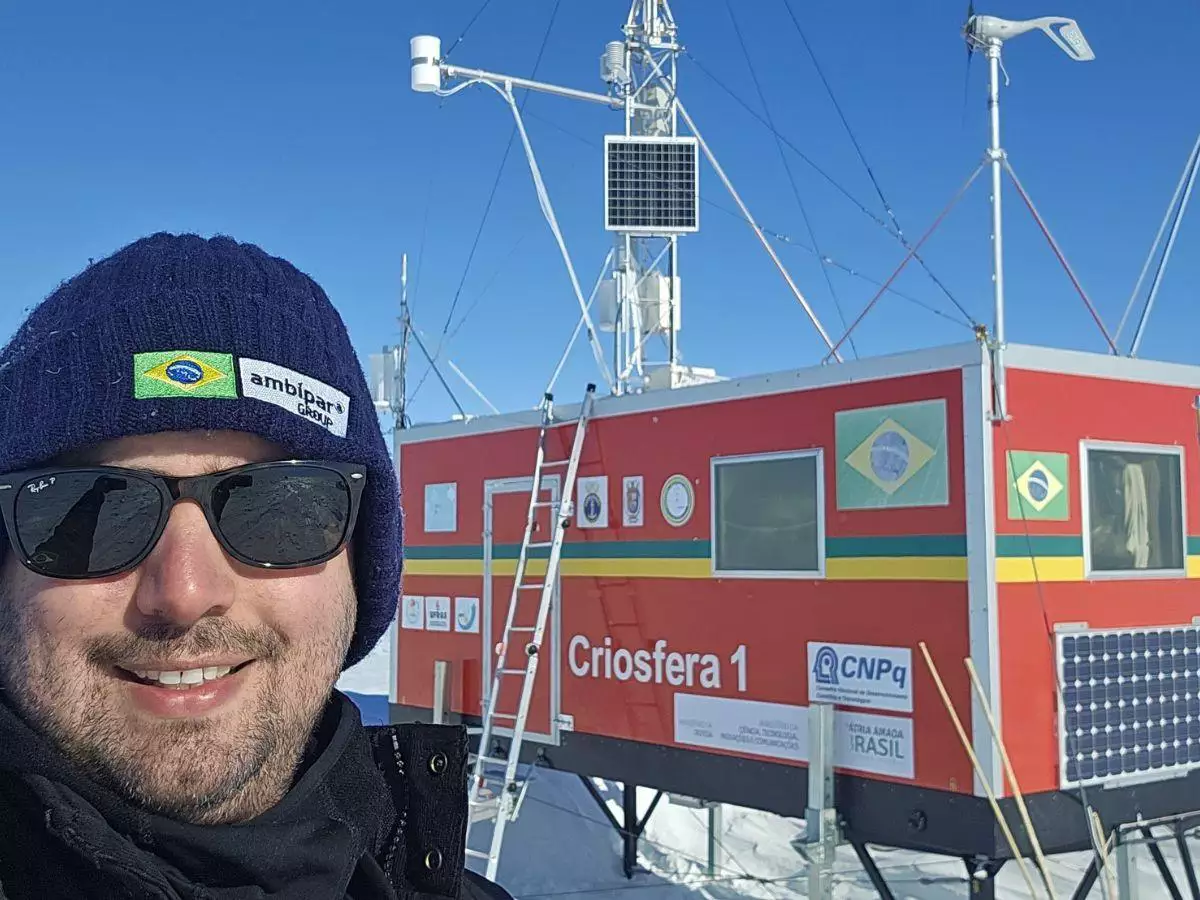 Engenheiro de Cubatão enfrenta sensação térmica de –60 °C em missão científica na Antártica.