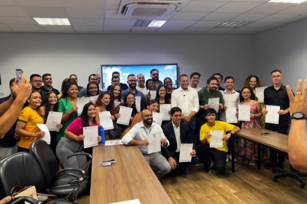Conselho Municipal da Juventude toma posse em Cubatão para o biênio (2026–2028)