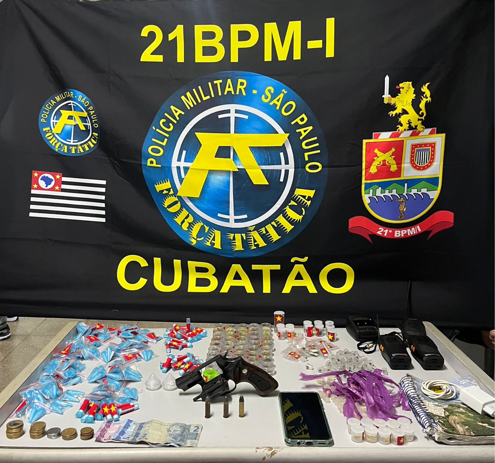 Arma e drogas são apreendidas após confronto em Cubatão