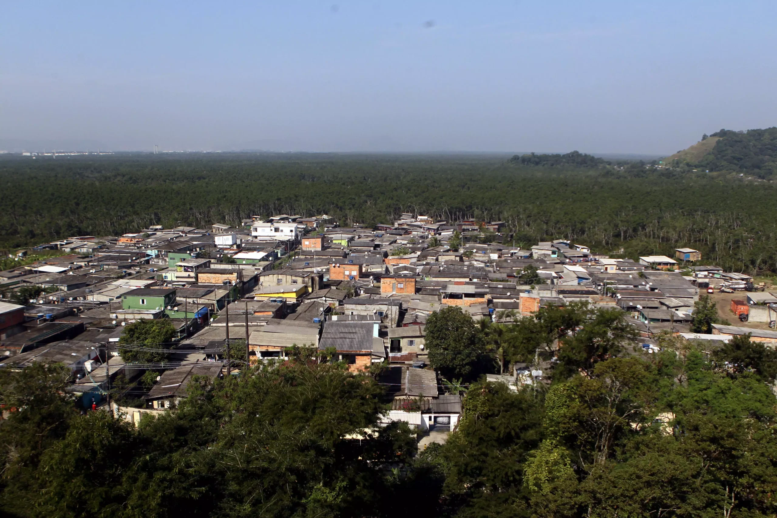 Vila Esperança: PM é baleado na coxa e confronto termina com 3 mortos em Cubatão