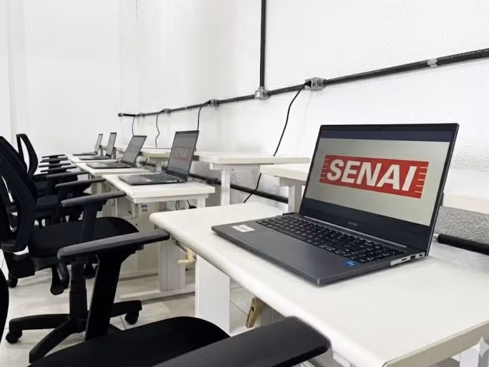 São Vicente oferece 80 vagas para curso gratuito de Inteligência Artificial em Nuvem