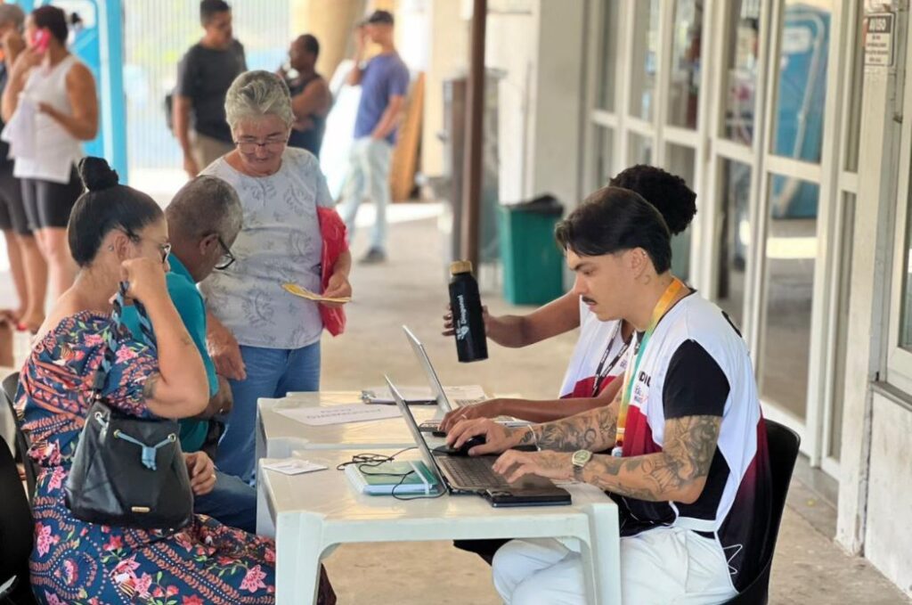 Cubatão recebe CDHU Móvel e amplia atendimento habitacional à população