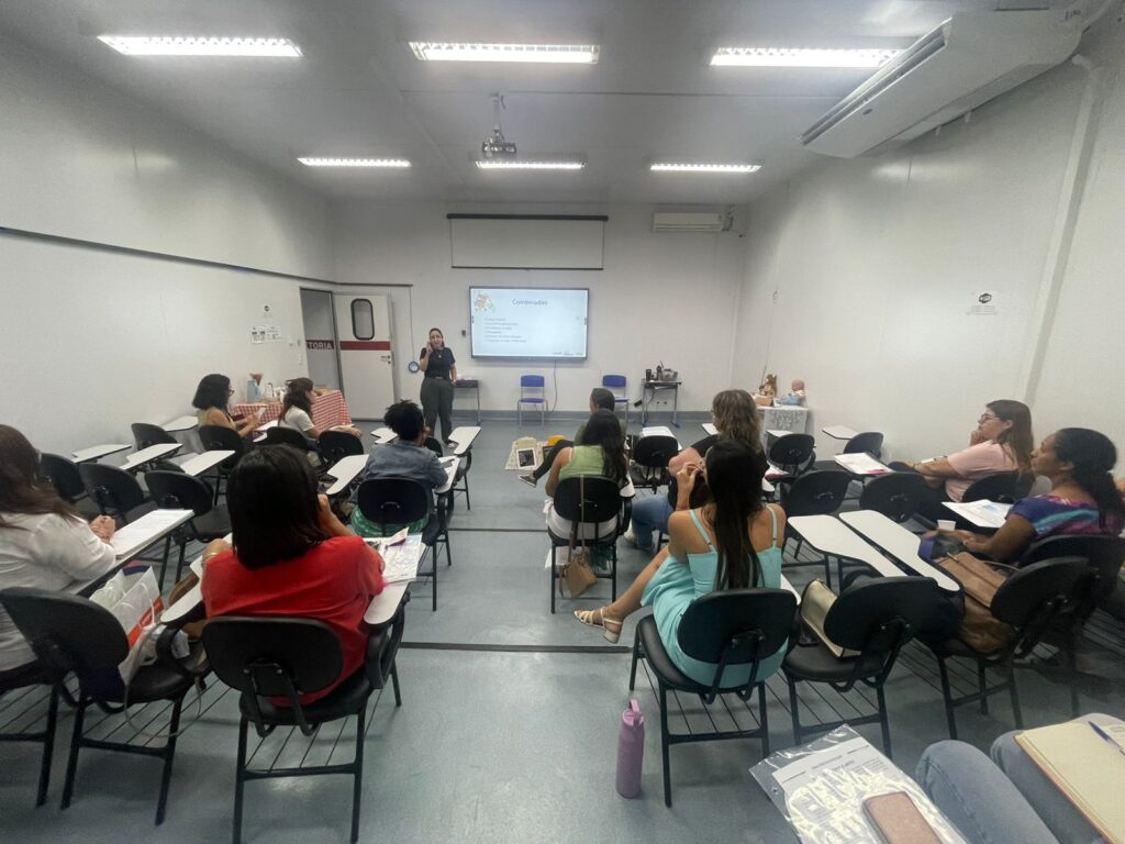 Professores e gestores educacionais participam de programa focado na prática de leitura para alunos