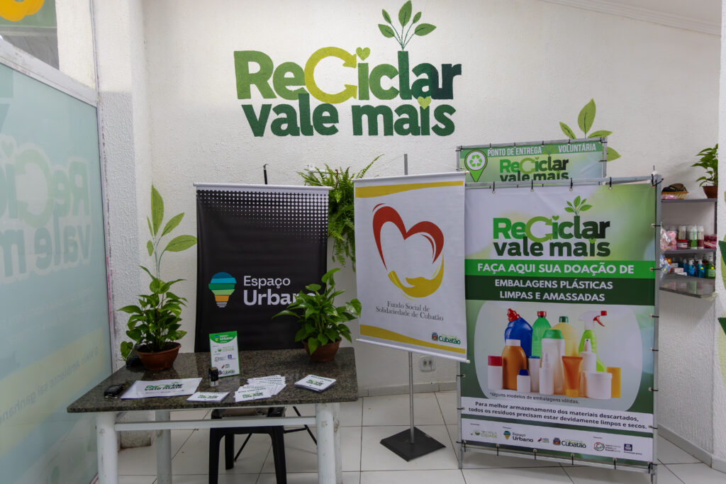 Cubatão inaugura mercado sustentável com moeda humanitária e troca de recicláveis por benefícios diretos