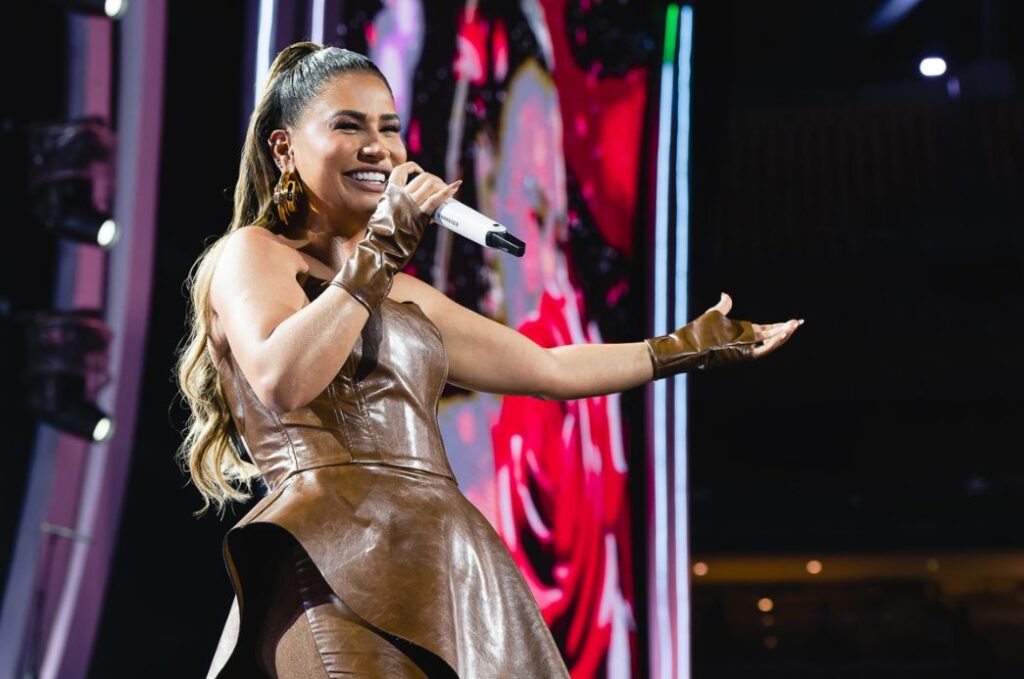 Cubatão comemora 77 anos com show de Simone Mendes