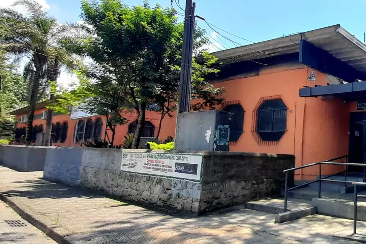 Professor afastado da Etec de Cubatão dava aulas de Ética, diz ex-aluno