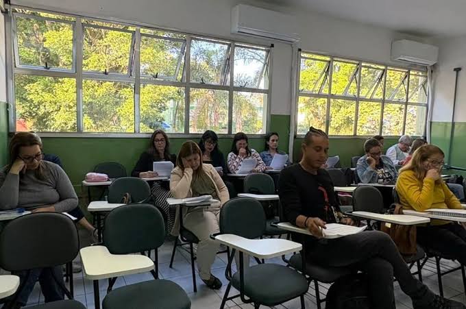 Seduc de Cubatão realiza curso de capacitação sobre leitura e escrita na educação infantil