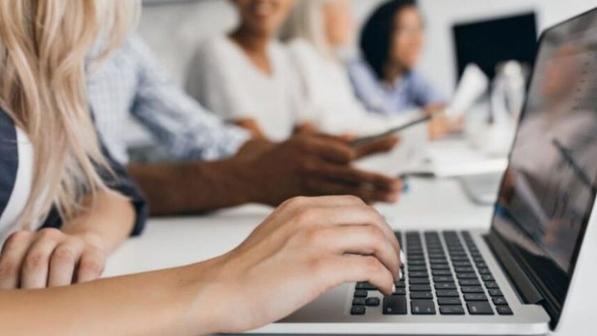 Cubatão abre 144 vagas gratuitas para curso de programação voltado a jovens