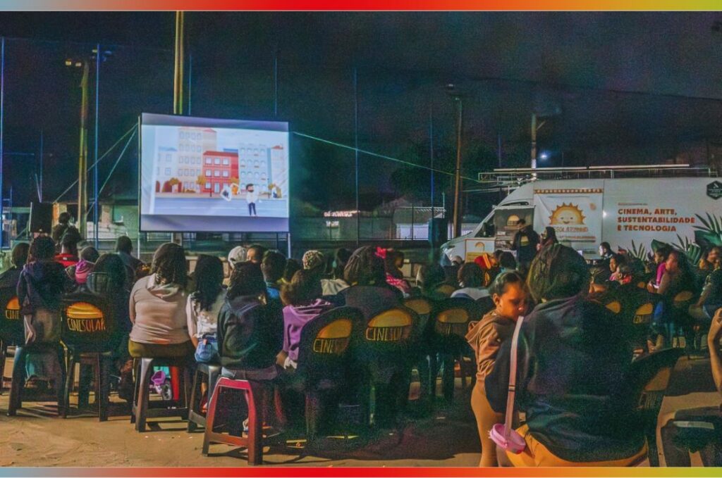 Cinema ao ar livre movido a energia solar será realizado em Cubatão